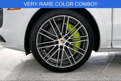 2022 Porsche Cayenne E-Hybrid Turbo S TURBO