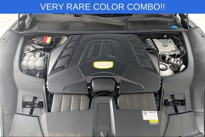 2022 Porsche Cayenne E-Hybrid Turbo S TURBO