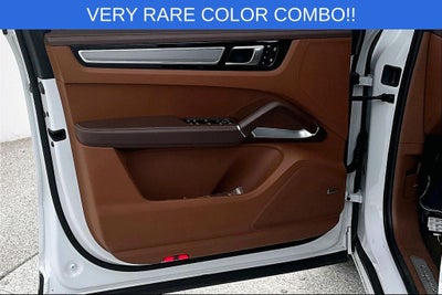 2022 Porsche Cayenne E-Hybrid Turbo S TURBO