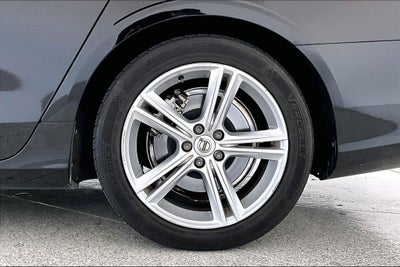 2017 Volvo S90 T5 Momentum