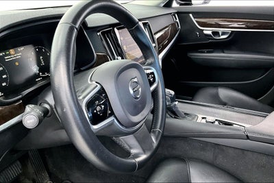 2017 Volvo S90 T5 Momentum