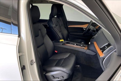 2023 Volvo XC90 B6 Plus 6-Seater