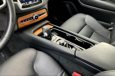 2023 Volvo XC90 B6 Plus 7-Seater