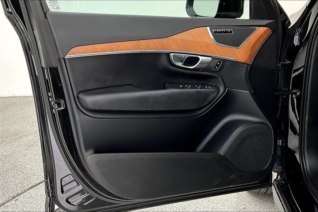 2023 Volvo XC90 B6 Plus 7-Seater