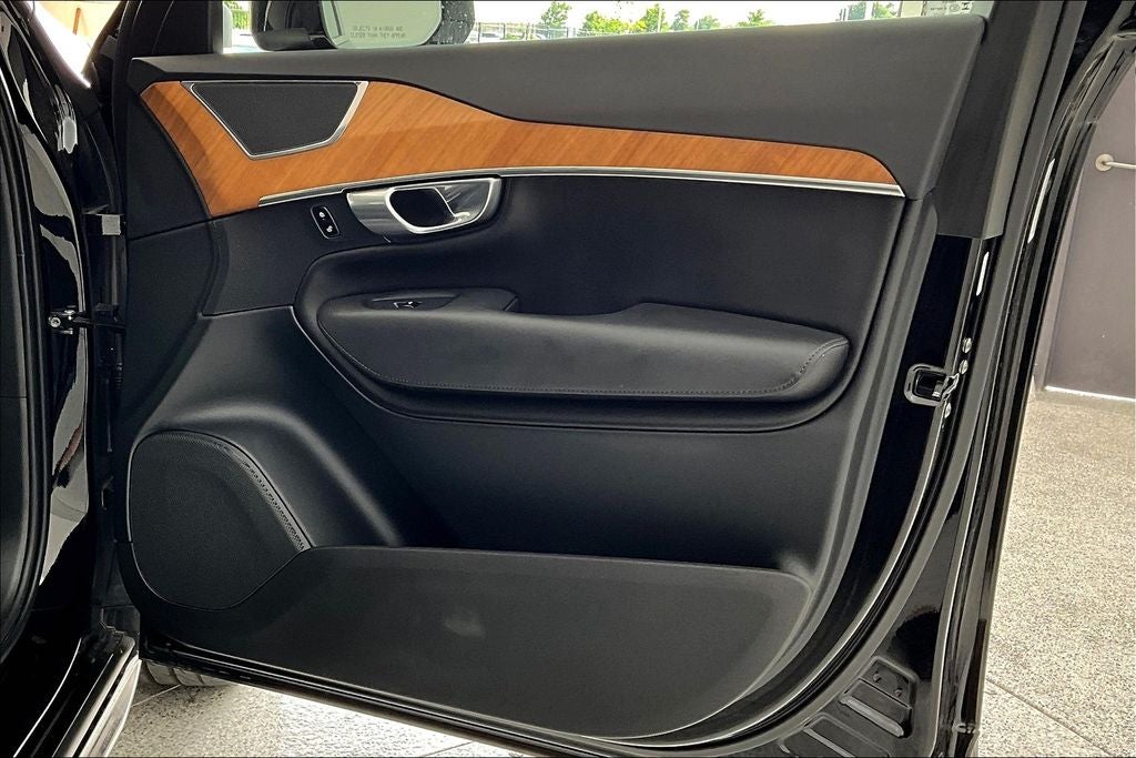 2023 Volvo XC90 B6 Plus 7-Seater