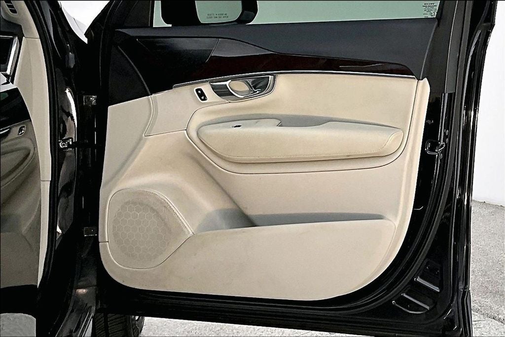 2019 Volvo XC90 T5 Momentum