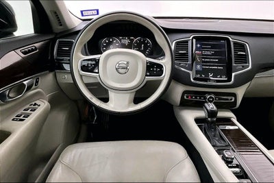 2019 Volvo XC90 T5 Momentum