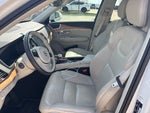 2022 Volvo XC90 T5 Momentum
