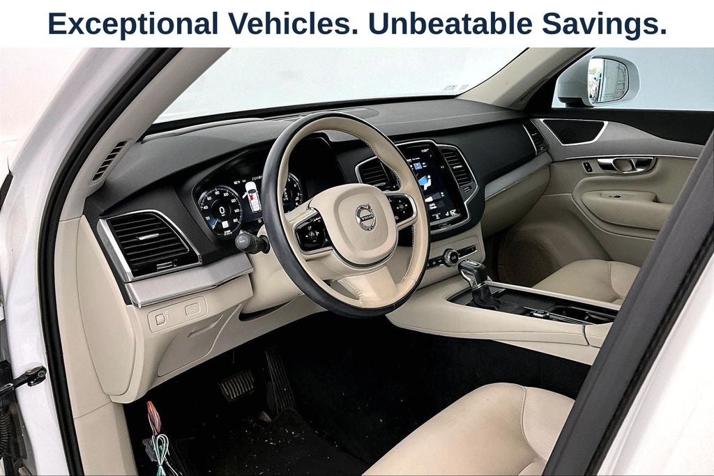 2021 Volvo XC90 T5 Momentum