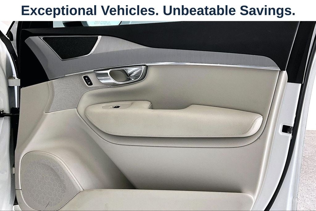 2021 Volvo XC90 T5 Momentum