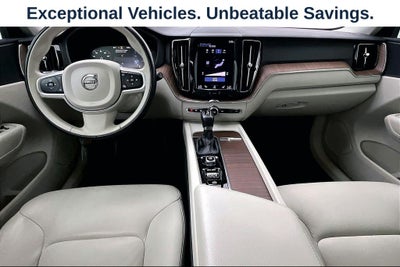 2021 Volvo XC60 T5 Momentum