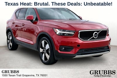2019 Volvo XC40 Momentum