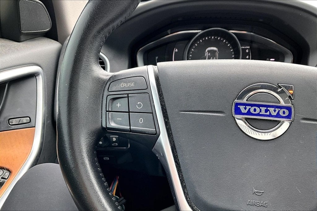 2017 Volvo XC60 T5 Inscription