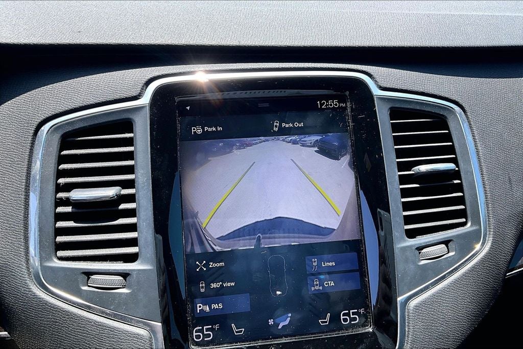 2019 Volvo XC90 T6 Momentum