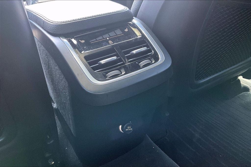 2019 Volvo XC90 T6 Momentum