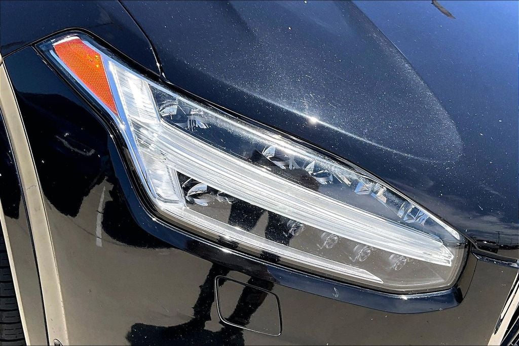 2019 Volvo XC90 T6 Momentum