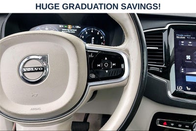 2016 Volvo XC90 T6 Momentum