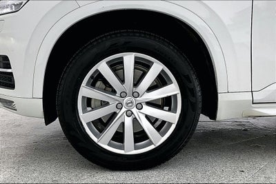 2018 Volvo XC90 T6 Momentum