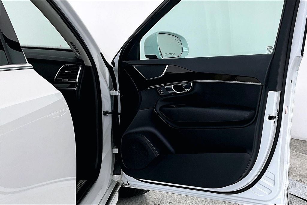 2018 Volvo XC90 T6 Momentum