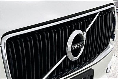 2018 Volvo XC90 T6 Momentum