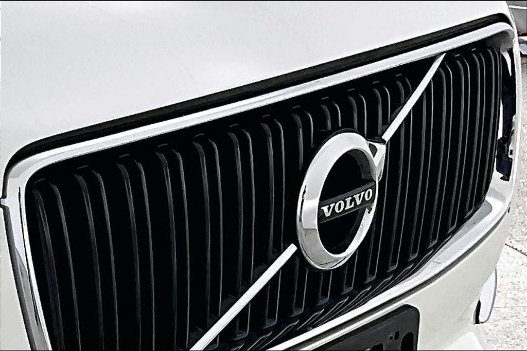 2018 Volvo XC90 T6 Momentum