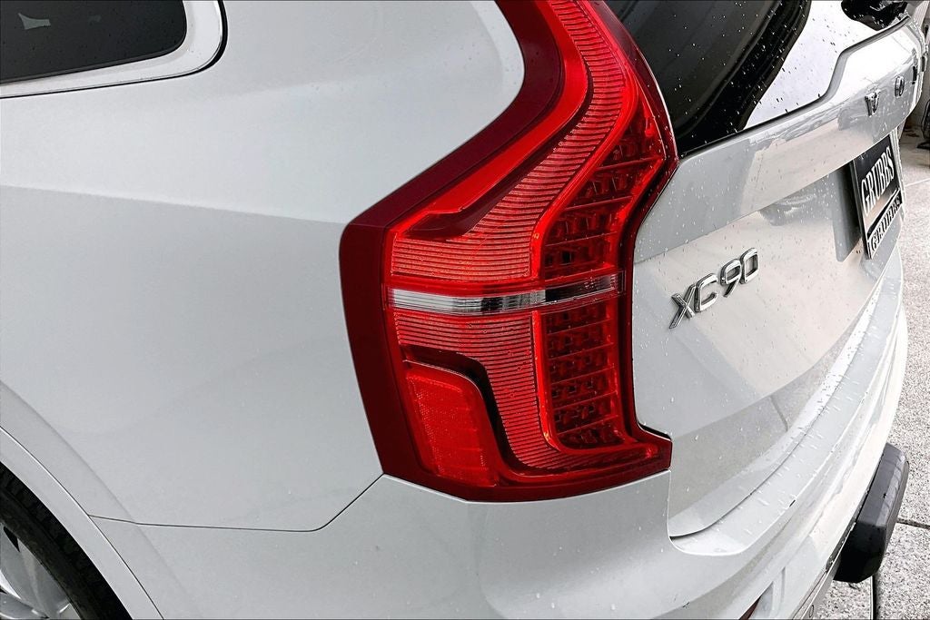 2018 Volvo XC90 T6 Momentum