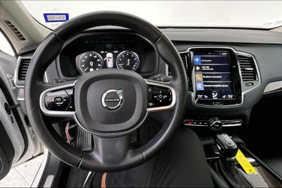 2018 Volvo XC90 T6 Momentum