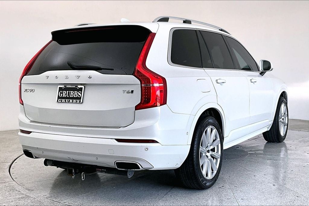 2017 Volvo XC90 T6 Momentum