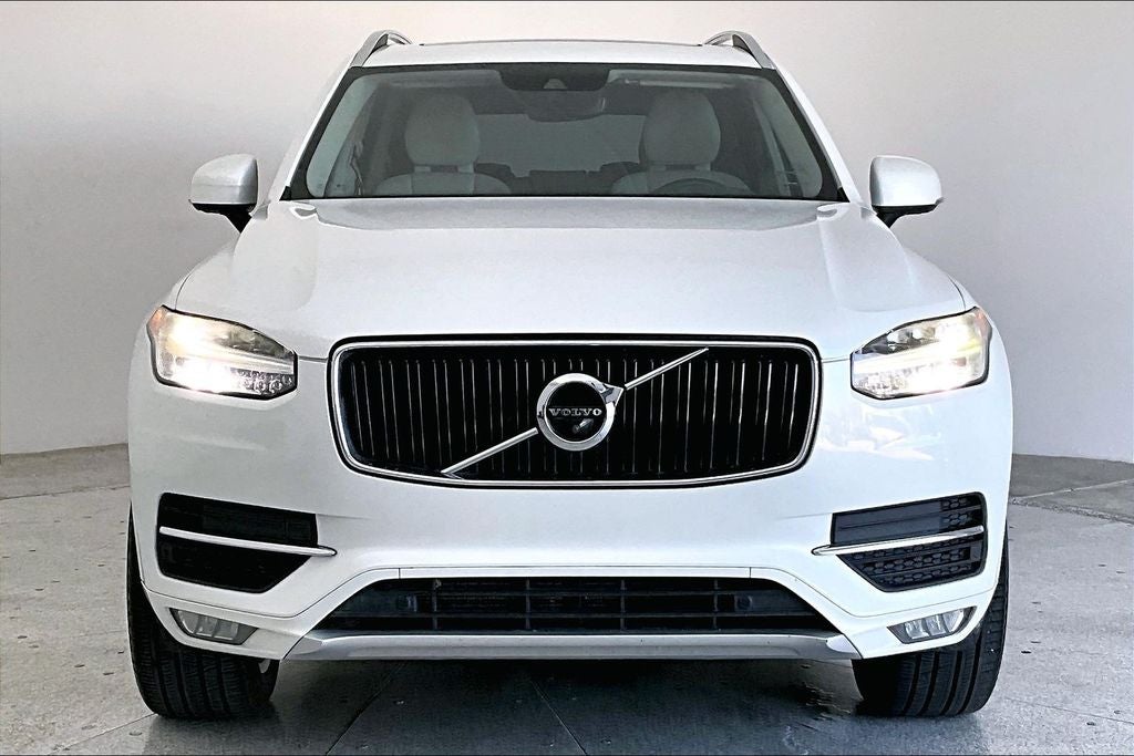 2017 Volvo XC90 T6 Momentum