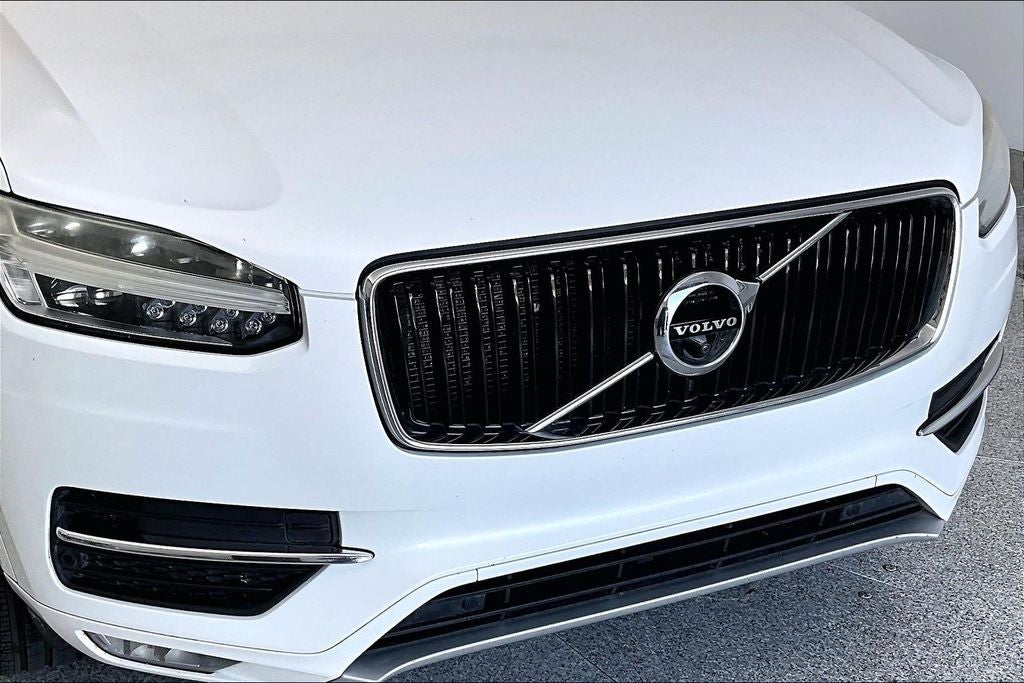2017 Volvo XC90 T6 Momentum