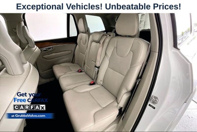 2021 Volvo XC90 T6 Momentum