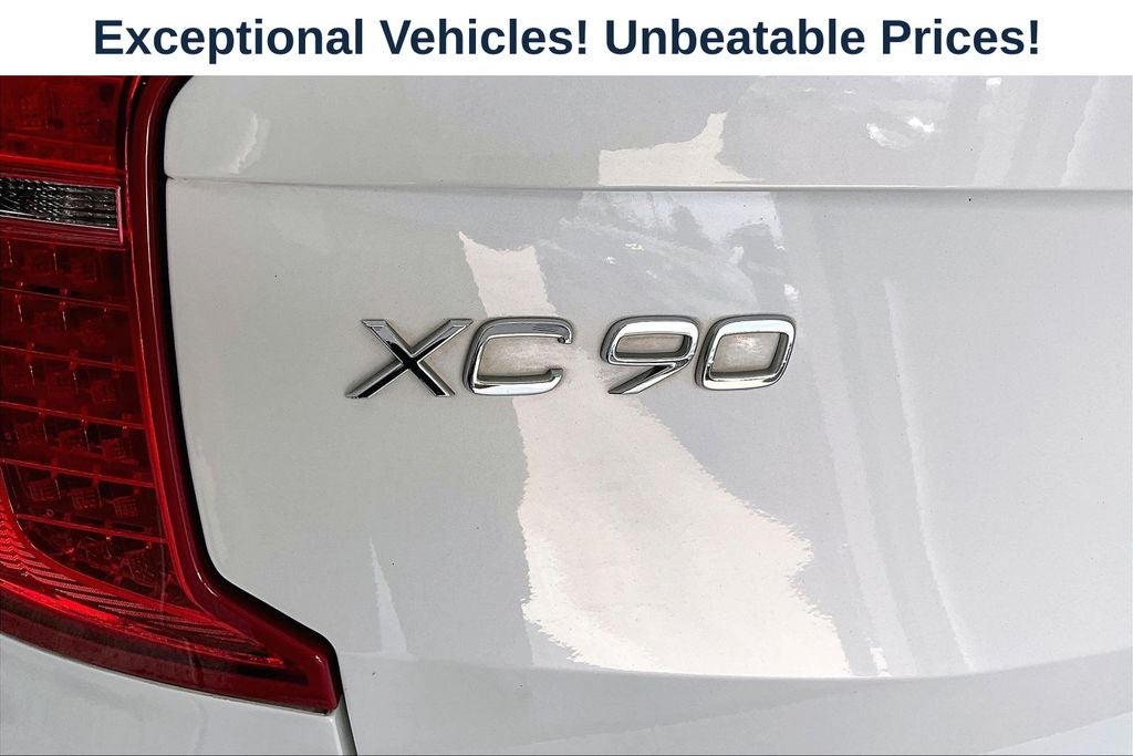 2021 Volvo XC90 T6 Momentum