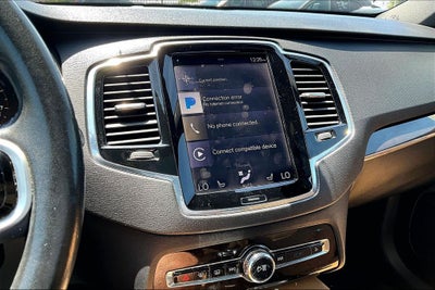 2017 Volvo XC90 T6 Momentum