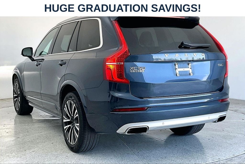 2021 Volvo XC90 T6 Momentum