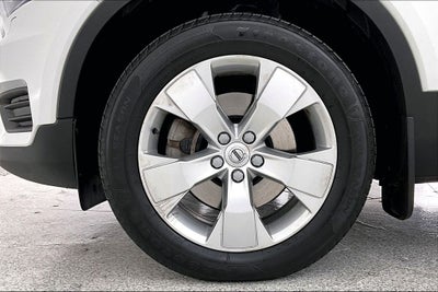 2022 Volvo XC40 Momentum