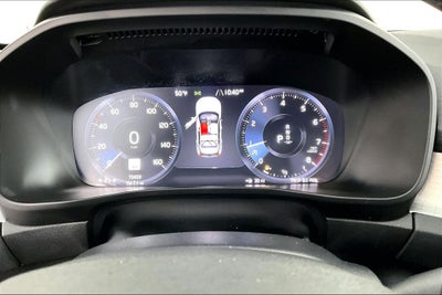 2022 Volvo XC40 Momentum