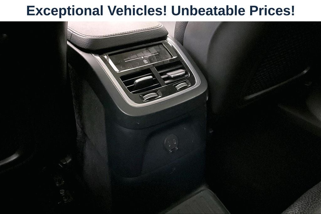 2021 Volvo XC90 Recharge Plug-In Hybrid T8 Inscription Expression 7 Passenger