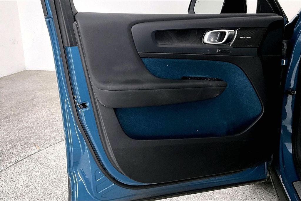 2023 Volvo C40 Recharge Pure Electric Ultimate