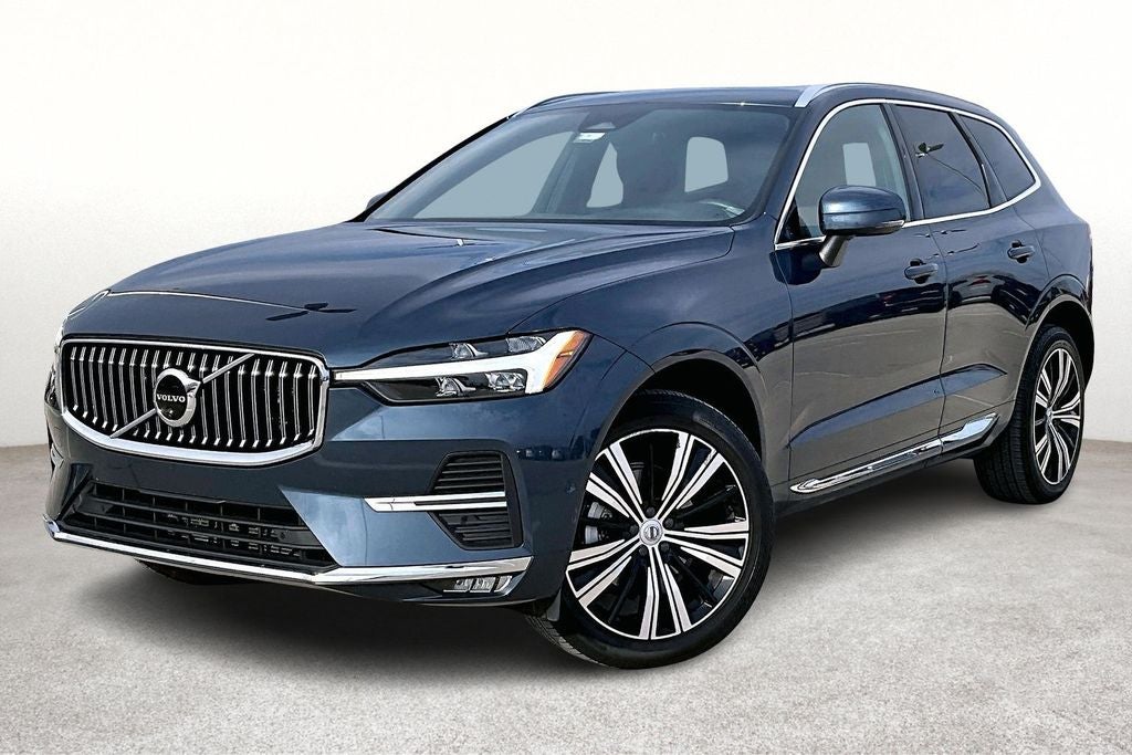 2023 Volvo XC60 B5 Plus Bright Theme