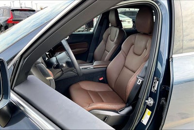 2023 Volvo XC60 B5 Plus Bright Theme