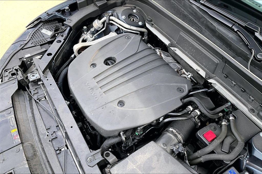 2023 Volvo XC60 B5 Plus Bright Theme