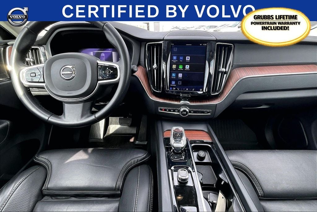2023 Volvo XC60 B5 Ultimate Bright Theme