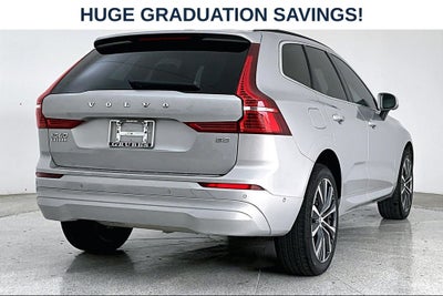 2022 Volvo XC60 B5 Momentum
