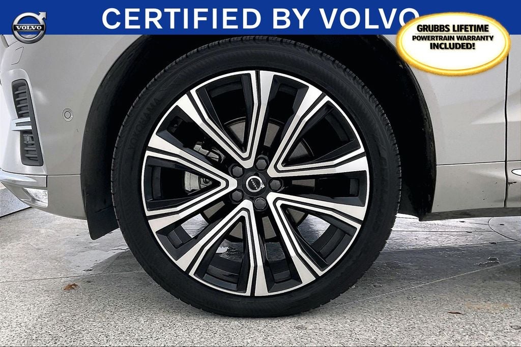 2023 Volvo XC60 B5 Ultimate Bright Theme
