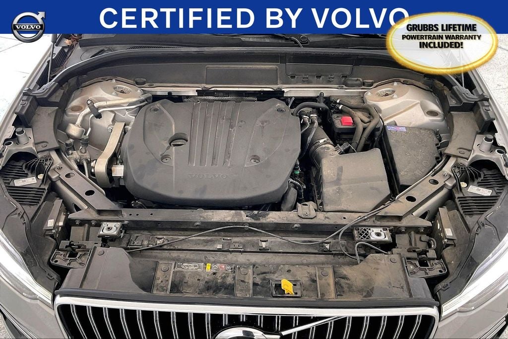 2023 Volvo XC60 B5 Ultimate Bright Theme