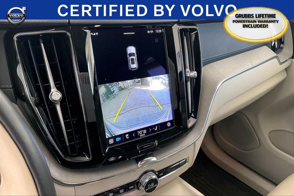 2023 Volvo XC60 B5 Ultimate Bright Theme