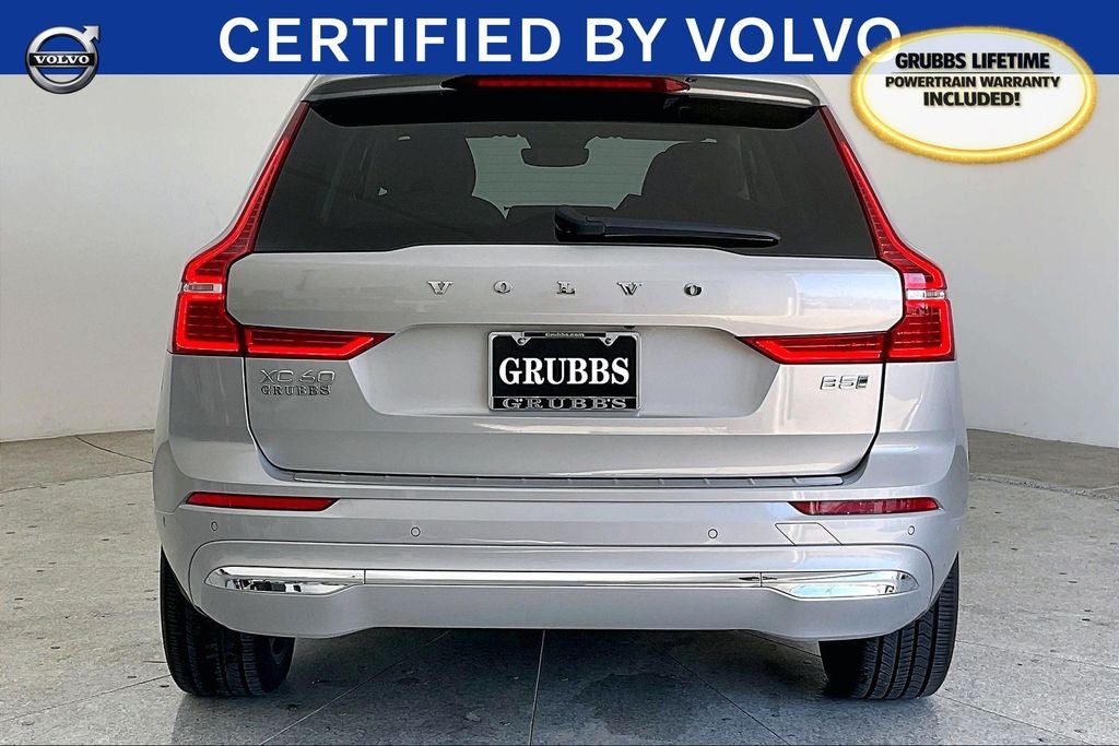 2023 Volvo XC60 B5 Ultimate Bright Theme