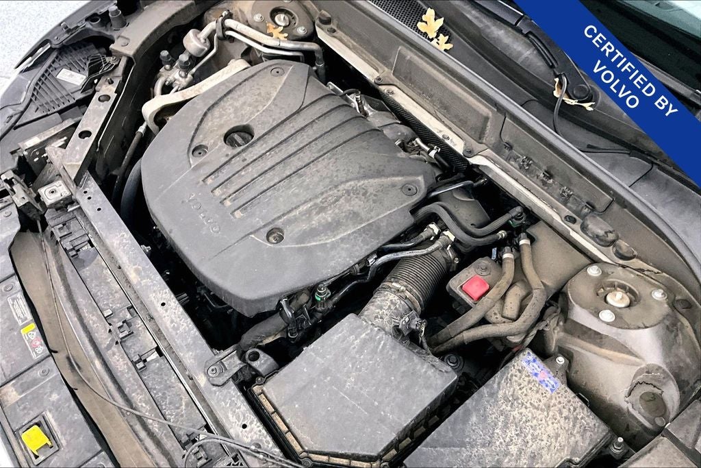 2023 Volvo XC60 B5 Ultimate Bright Theme
