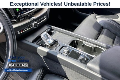 2022 Volvo XC60 B5 Inscription