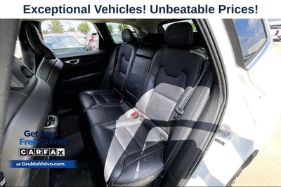 2022 Volvo XC60 B5 Inscription